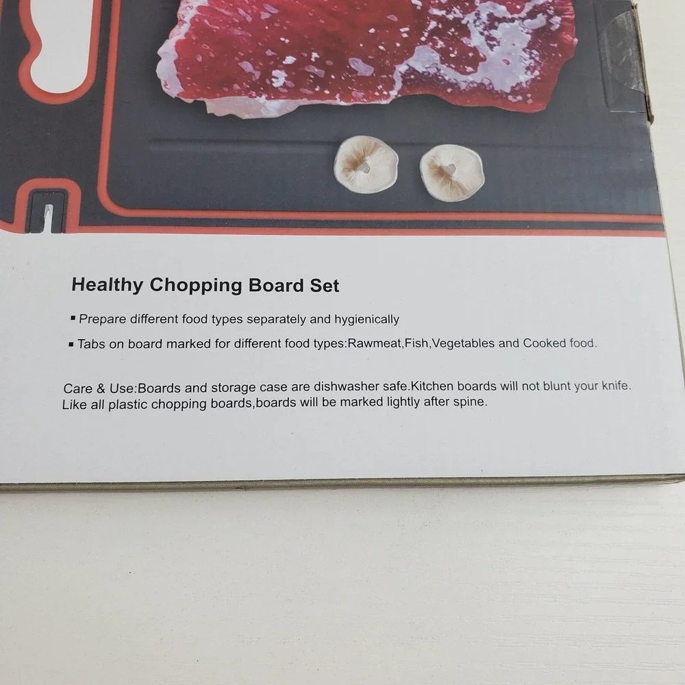 NEW!! Four Color Coded Chopping/Cutting Board Set With Storage‎ Case